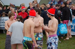 nieuwjaarsduik houten 2012 071