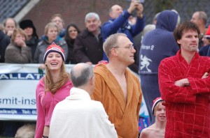 nieuwjaarsduik houten 2012 105