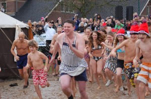 nieuwjaarsduik houten 2012 120