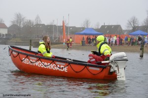 20170101 NieuwjaarsduikHoutenEstherVerwimpbewerkt(37)