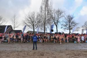 Nieuwjaarsduik Houten 2024