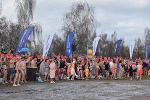 Nieuwjaarsduik Houten 2024