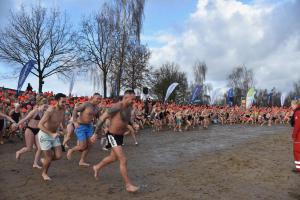 Nieuwjaarsduik Houten 2024