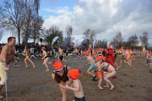 Nieuwjaarsduik Houten 2024