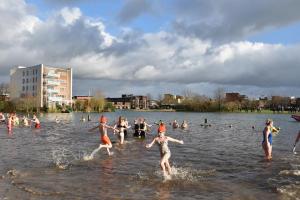 Nieuwjaarsduik Houten 2024