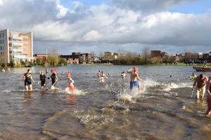 Nieuwjaarsduik Houten 2024