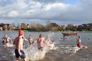 Nieuwjaarsduik Houten 2024