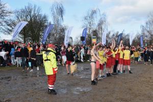 Nieuwjaarsduik Houten 2024