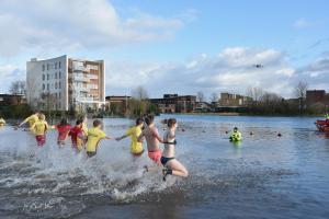 Nieuwjaarsduik Houten 2024