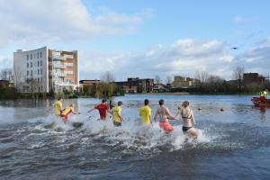 Nieuwjaarsduik Houten 2024