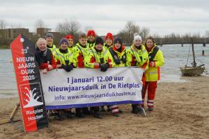 Nieuwjaarsduik-2025-37-van-587